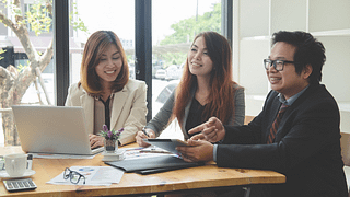 外国人が日本でビジネスビザを申請・取得する方法 / How foreigners can apply for and obtain a business visa in Japan / 外国人如何申请和获得日本商务签证